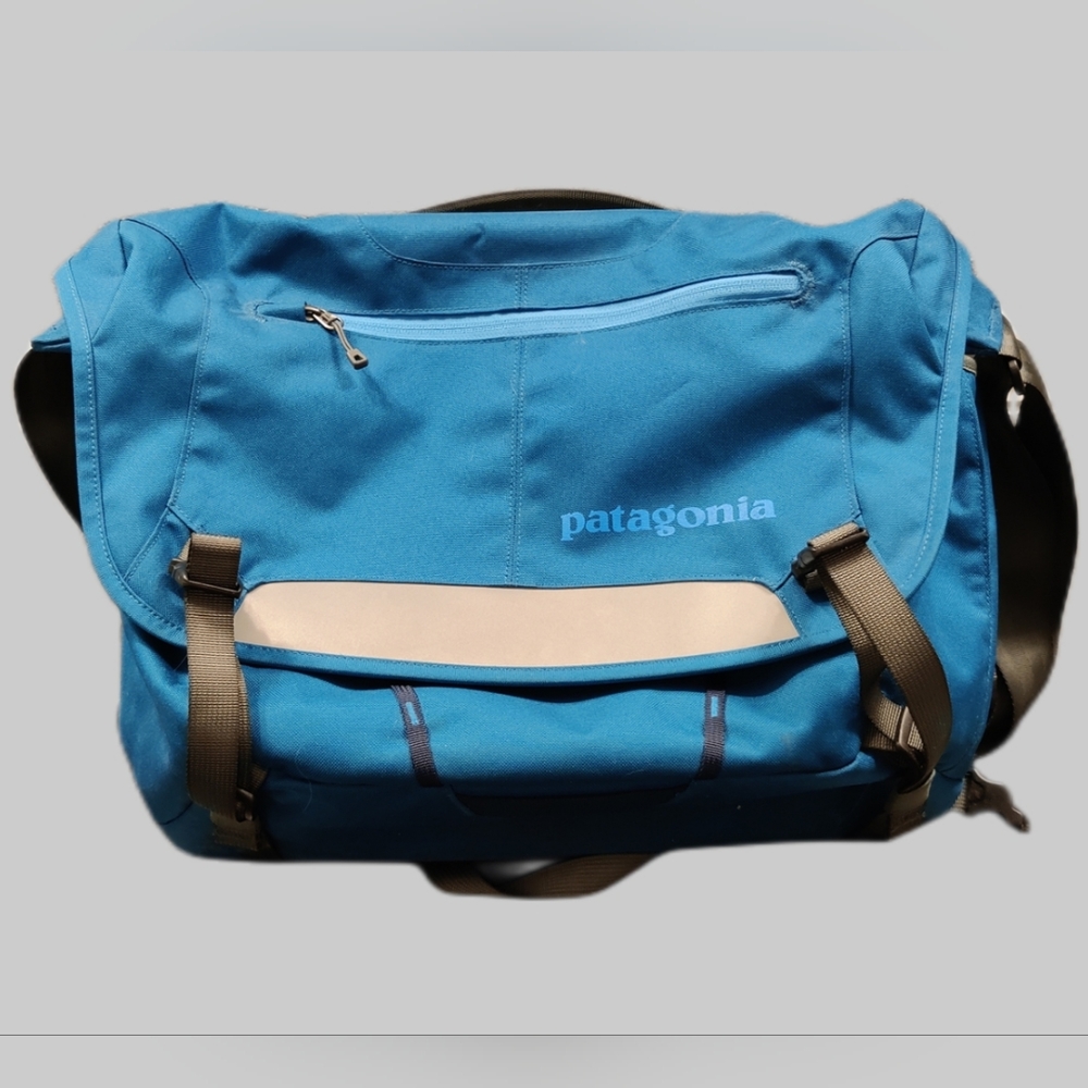 Patagonia messenger bag, great condition